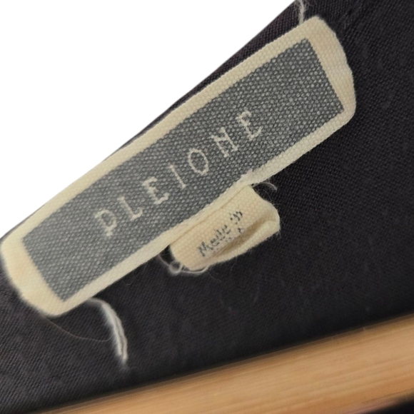 Lot Of 2 Pleione Women's Tops Size Small - Picture 6 of 6